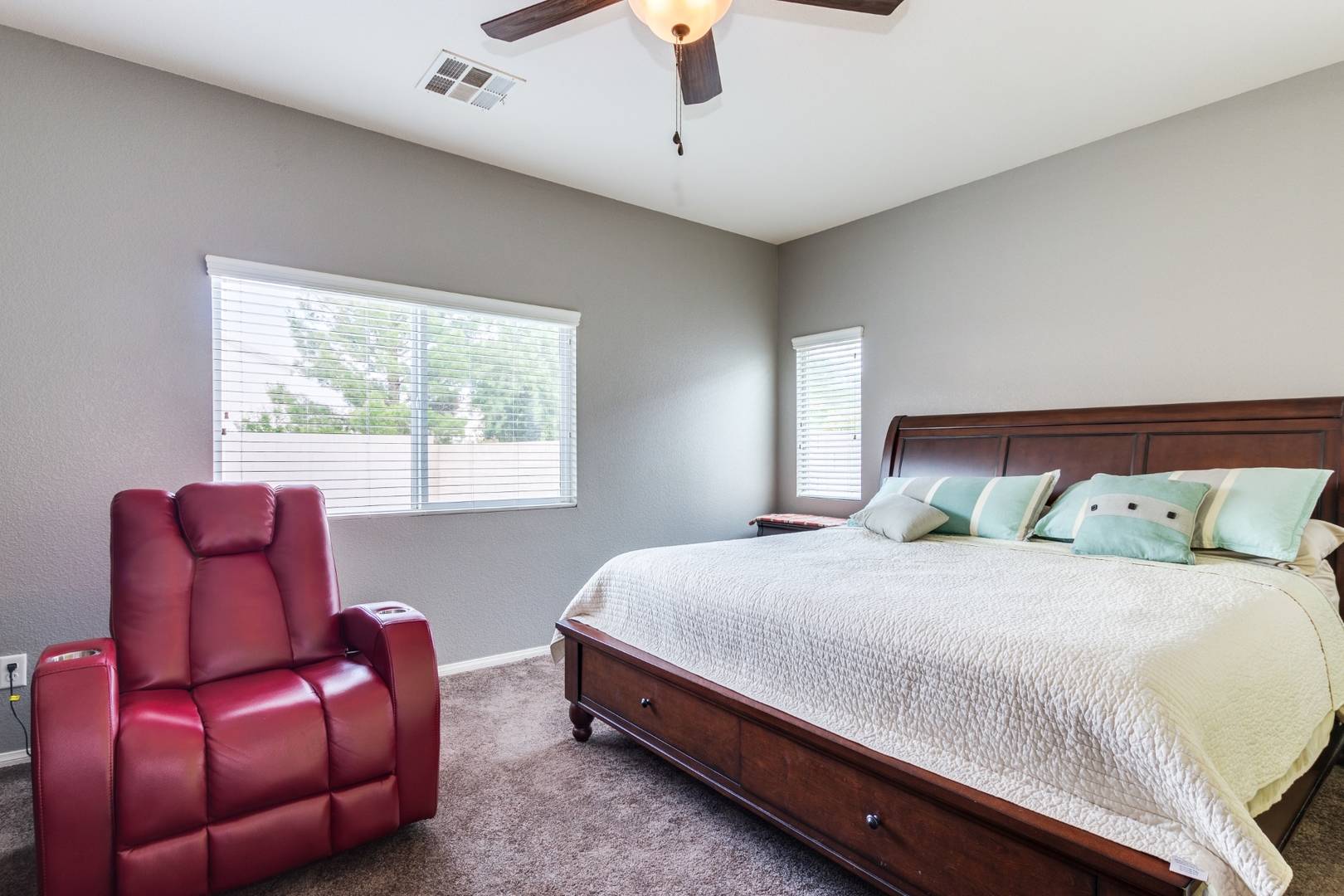 4632 N Del Laguna Ct North Las Vegas, NV 89031