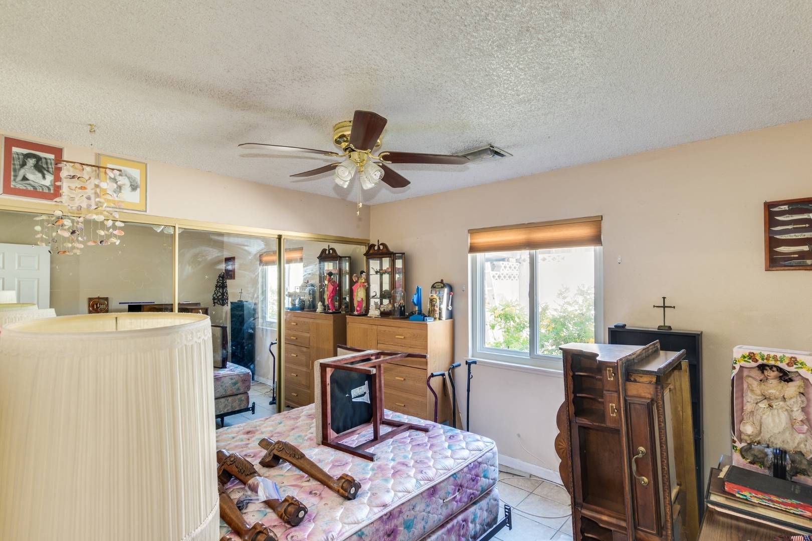 3926 East Viking Road Las Vegas, NV 89121