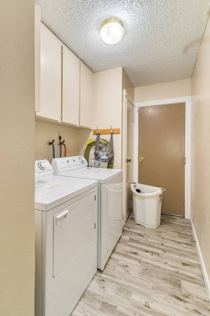 3926 East Viking Road Las Vegas, NV 89121
