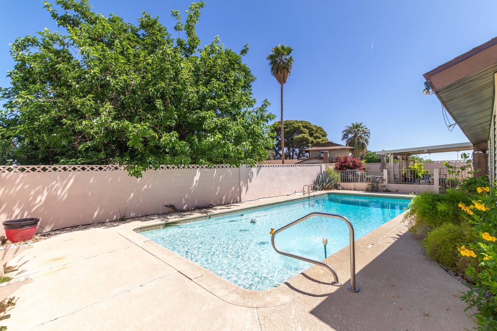 3926 East Viking Road Las Vegas, NV 89121
