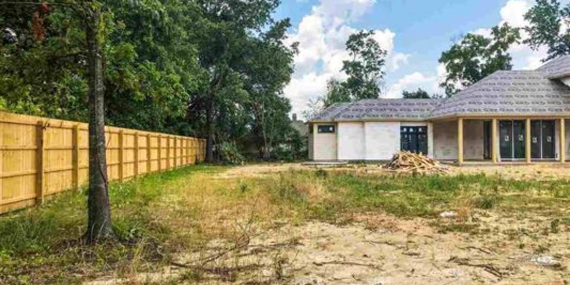 Brivity 9721 INNISWOLD ESTATES AVE Baton Rouge, LA 70809