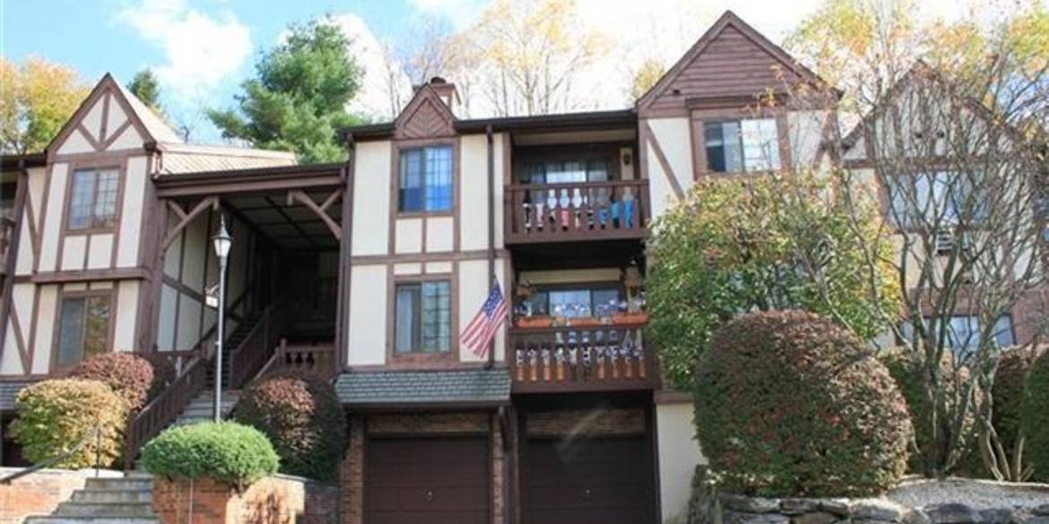 Brivity 74 Foxwood Circle Unit 74, Mount Kisco, NY Mount Kisco, NY