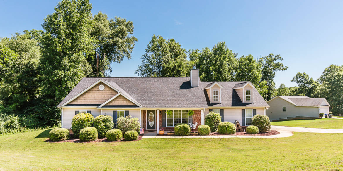 Brivity 25 Persimmon Drive Jefferson, GA 30549