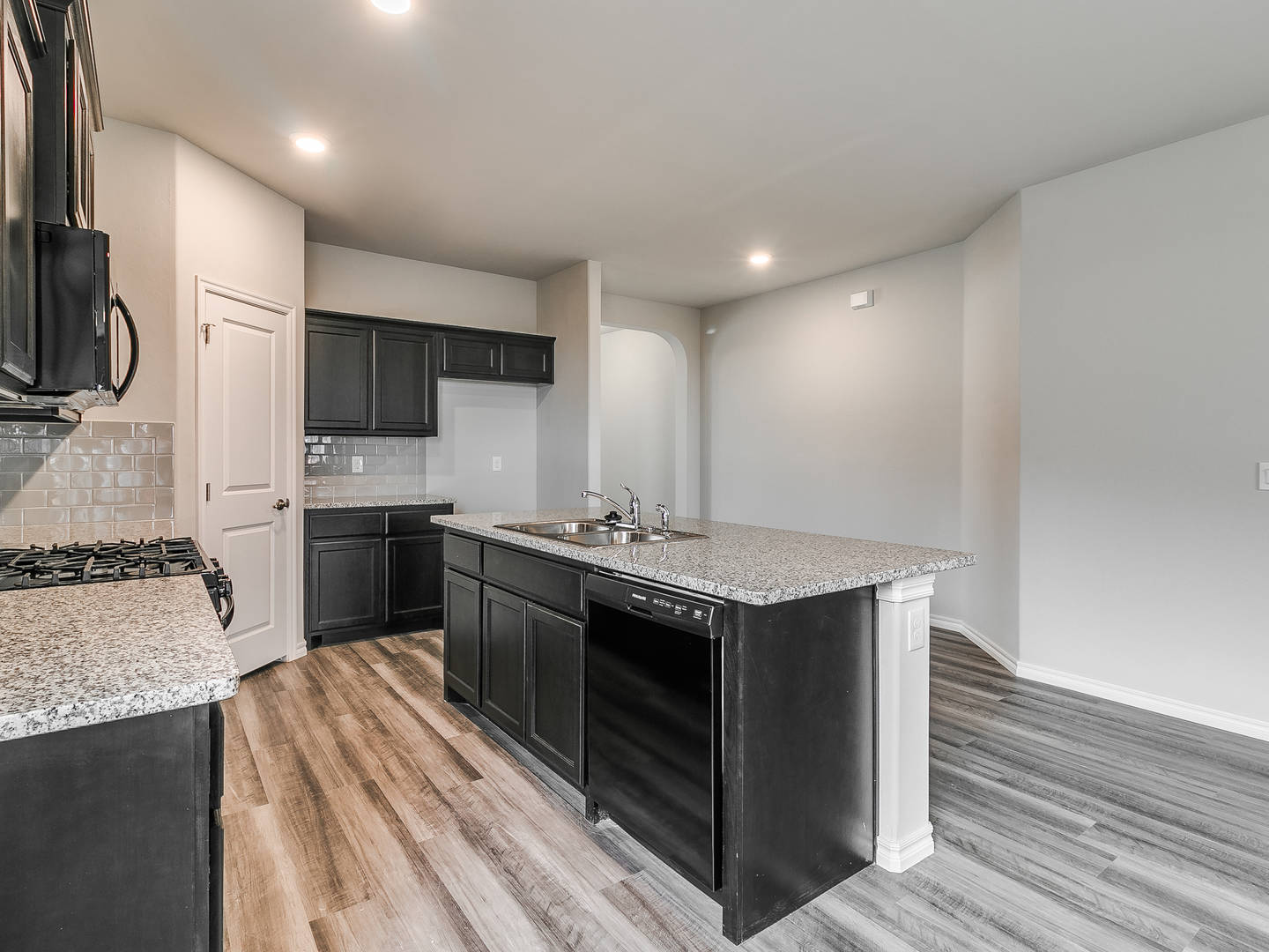 9525 Timberwind Ln Yukon, OK 73099