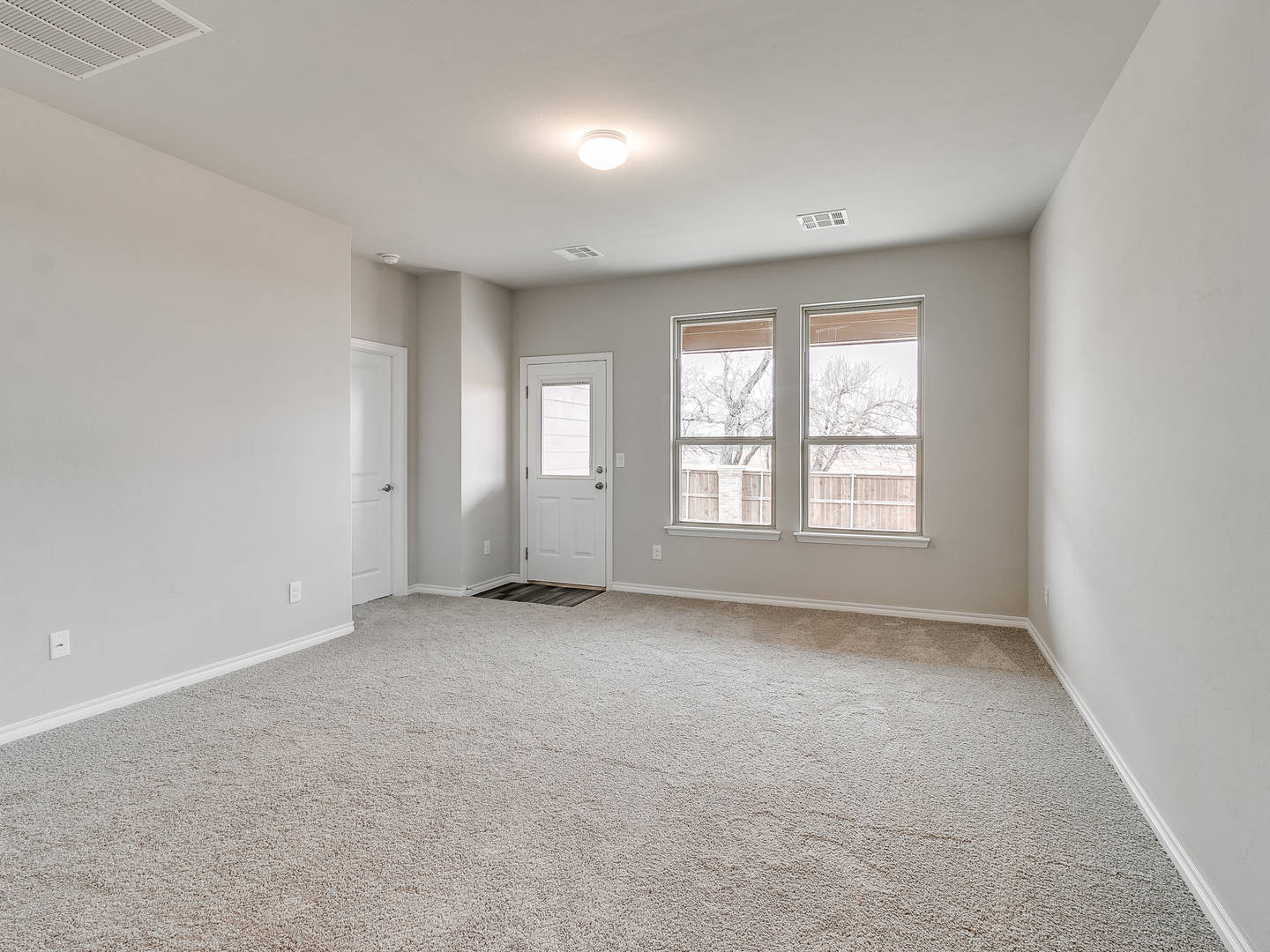 9525 Timberwind Ln Yukon, OK 73099