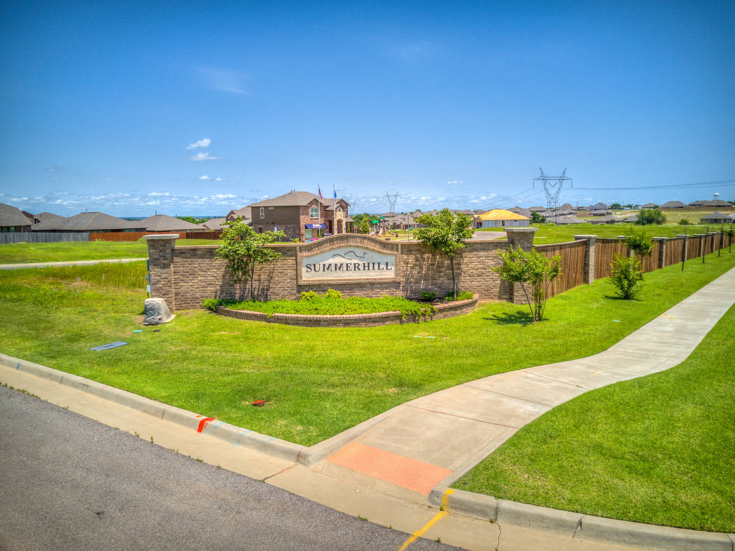 9525 Timberwind Ln Yukon, OK 73099