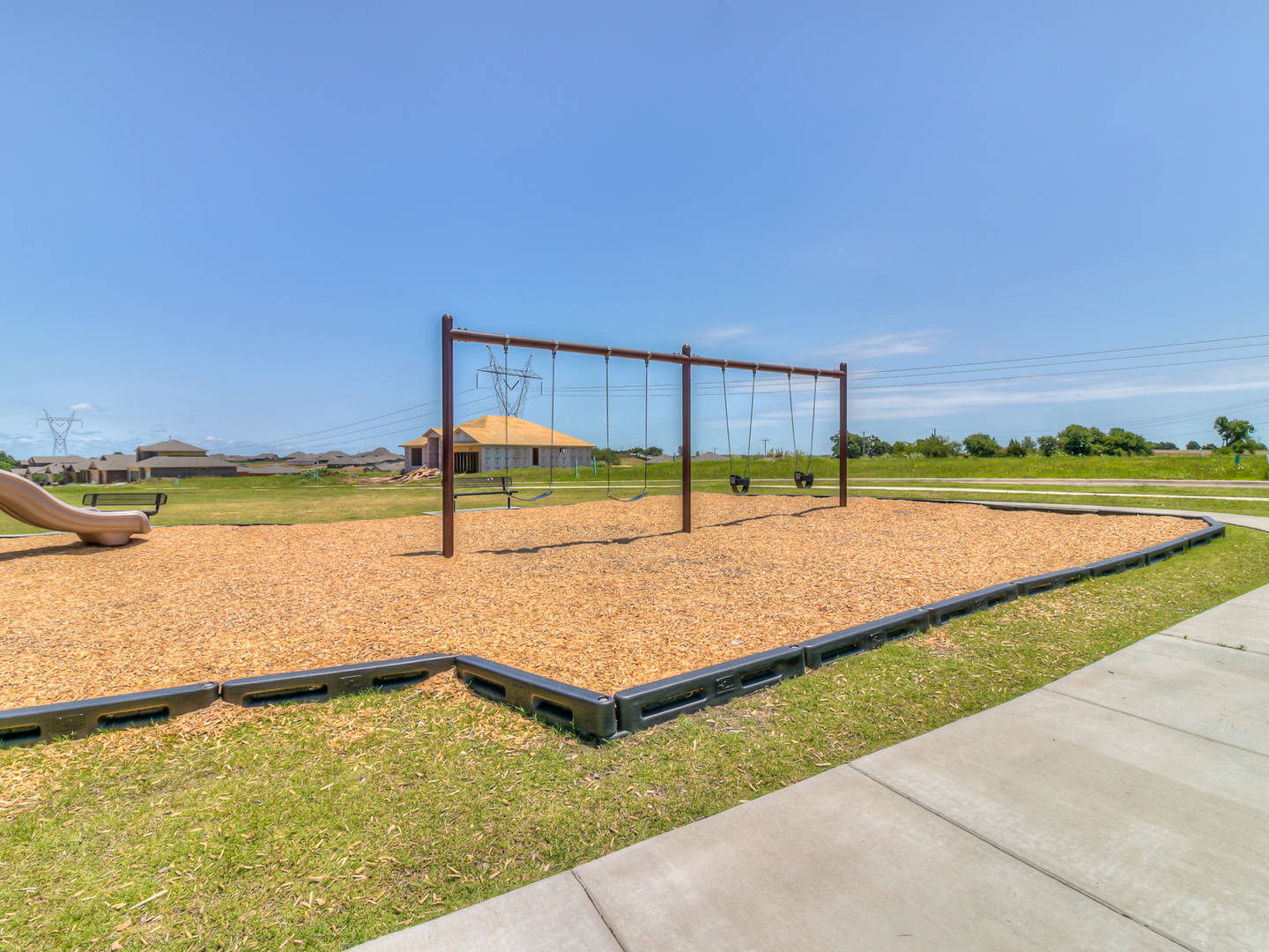 9525 Timberwind Ln Yukon, OK 73099