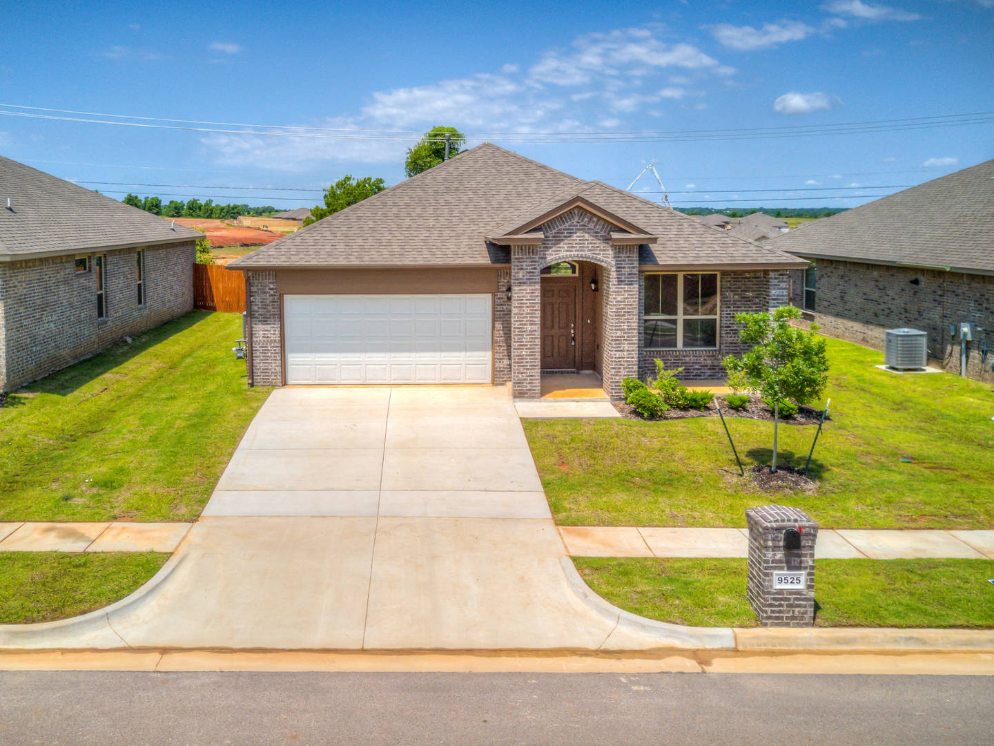 9525 Timberwind Ln Yukon, OK 73099