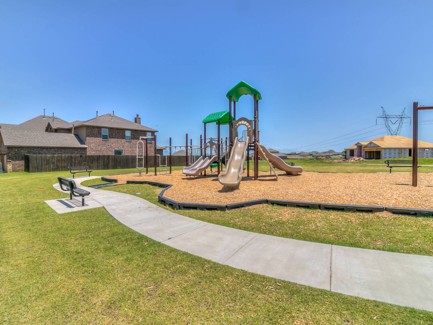 9525 Timberwind Ln Yukon, OK 73099