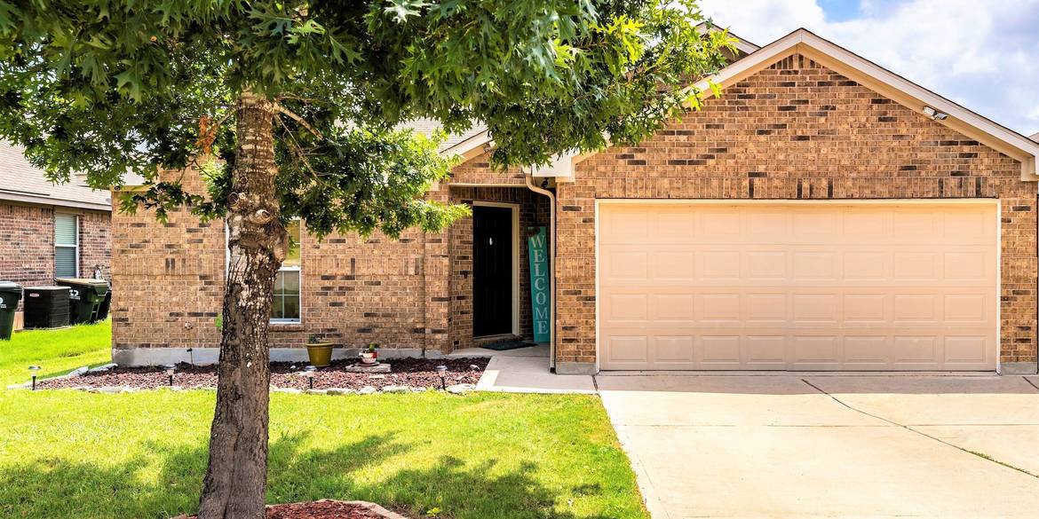 Brivity 1201 Cherrywood Kyle, TX 78640