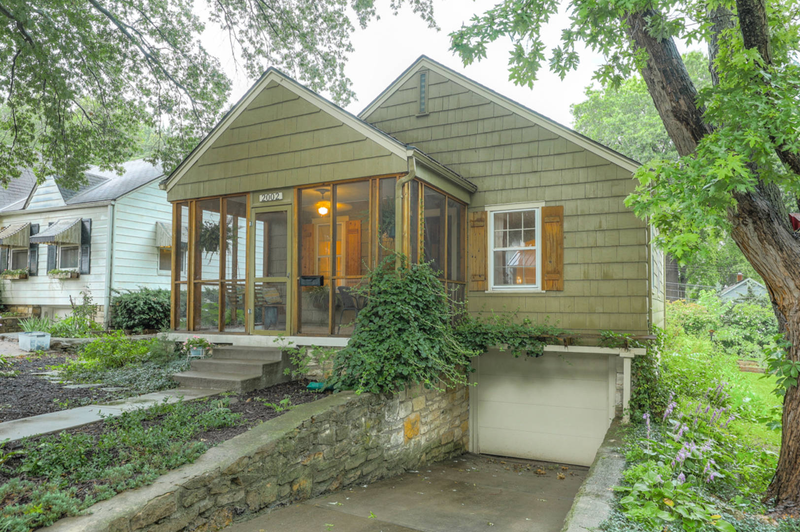 2002 W 48th Street Westwood, KS 66205