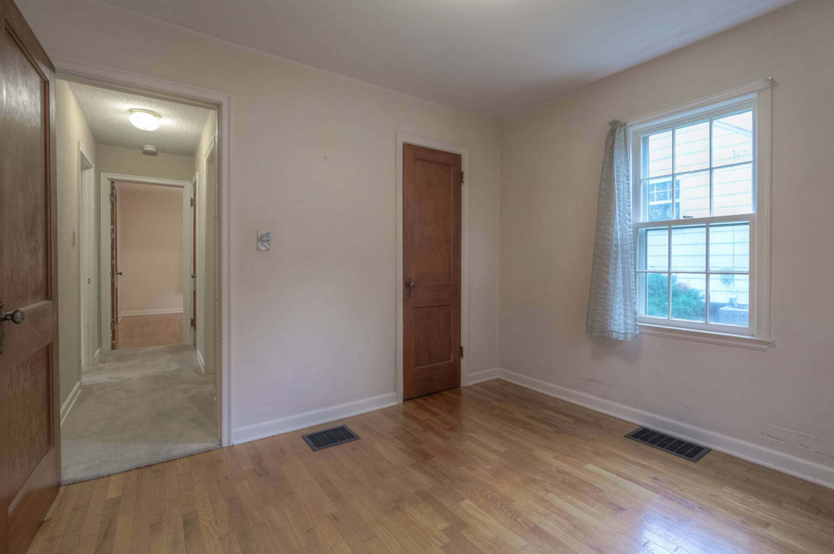 2002 W 48th Street Westwood, KS 66205