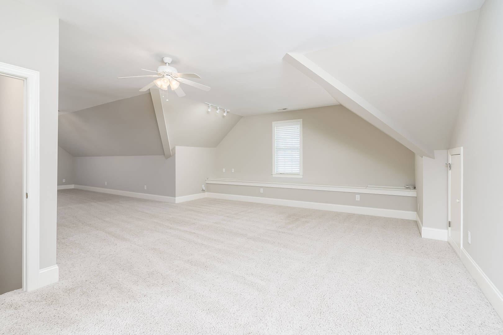 101 N. Ellington St Apex, NC 27502