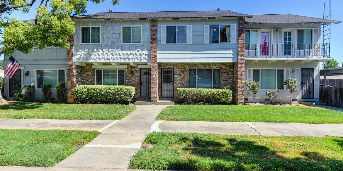 Brivity 5332 Garfield Ave 3 Sacramento, CA 95841