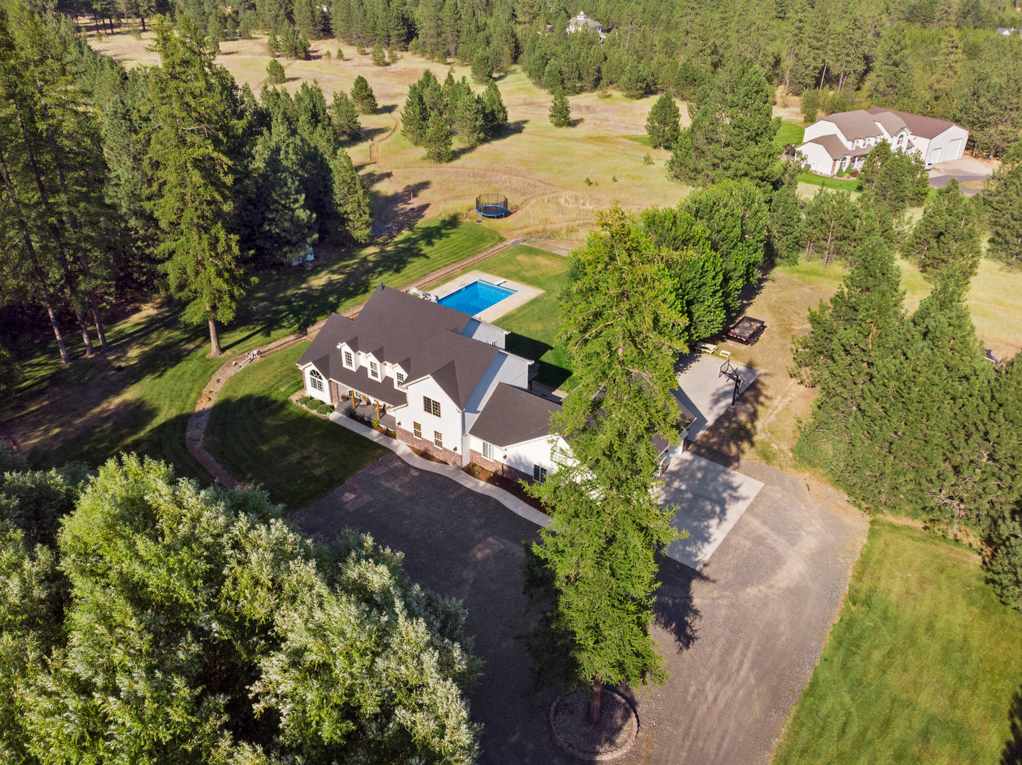 Brivity 21316 N. Antler Ridge Ln. Colbert, WA 99005 Virtual Tour