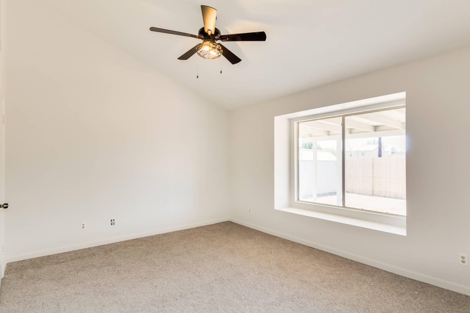 VACANT 4626 N 106th Dr Phoenix, AZ 85037