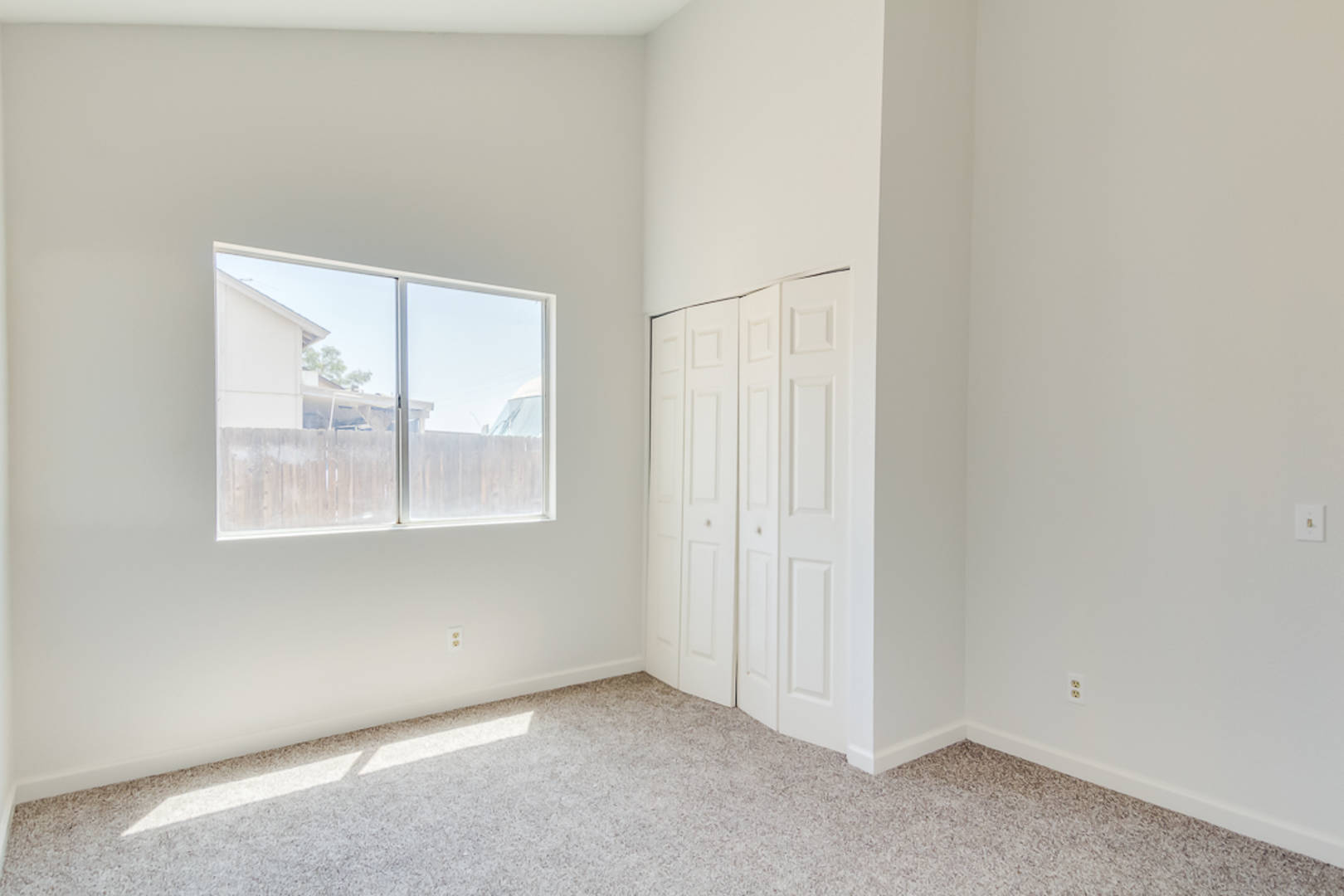 VACANT 4626 N 106th Dr Phoenix, AZ 85037