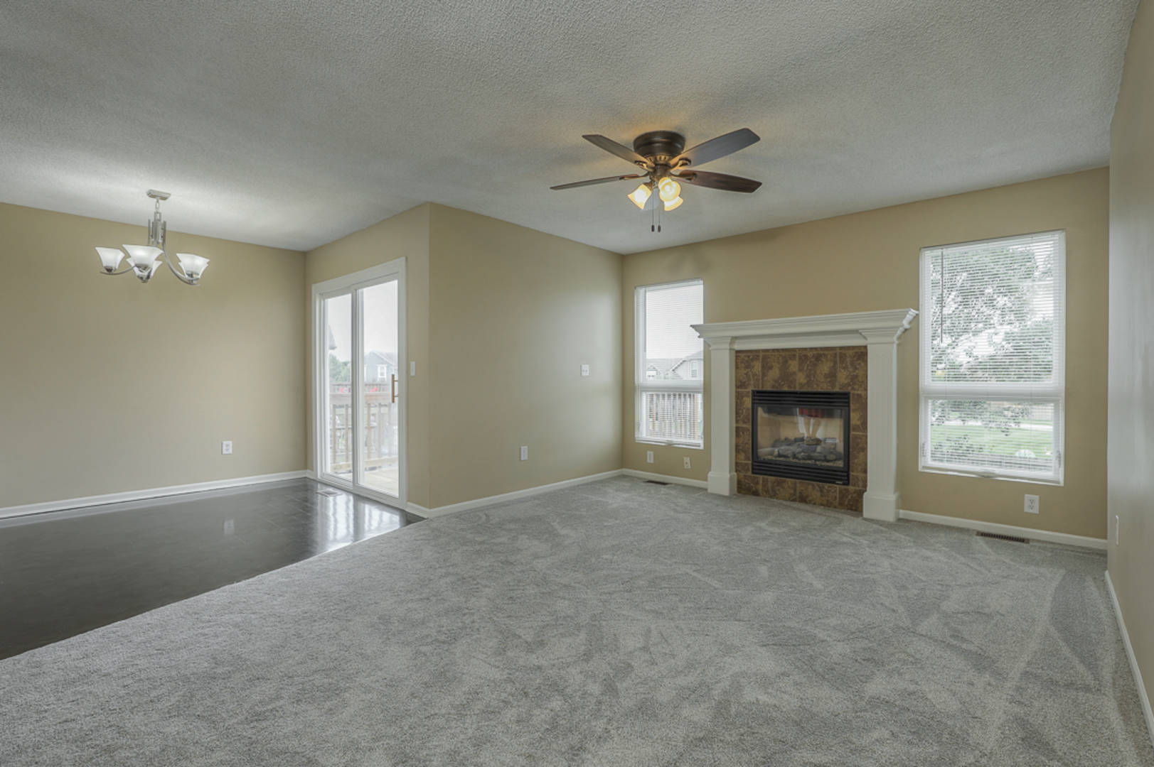 638 S. Pine Street Gardner, KS 66030