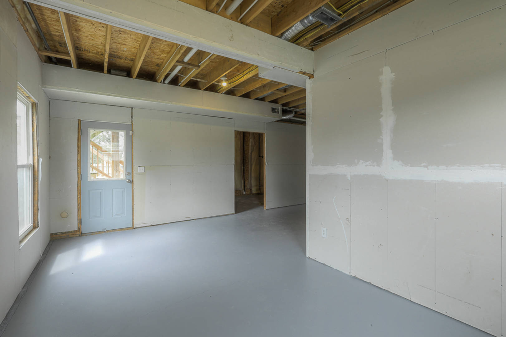 638 S. Pine Street Gardner, KS 66030