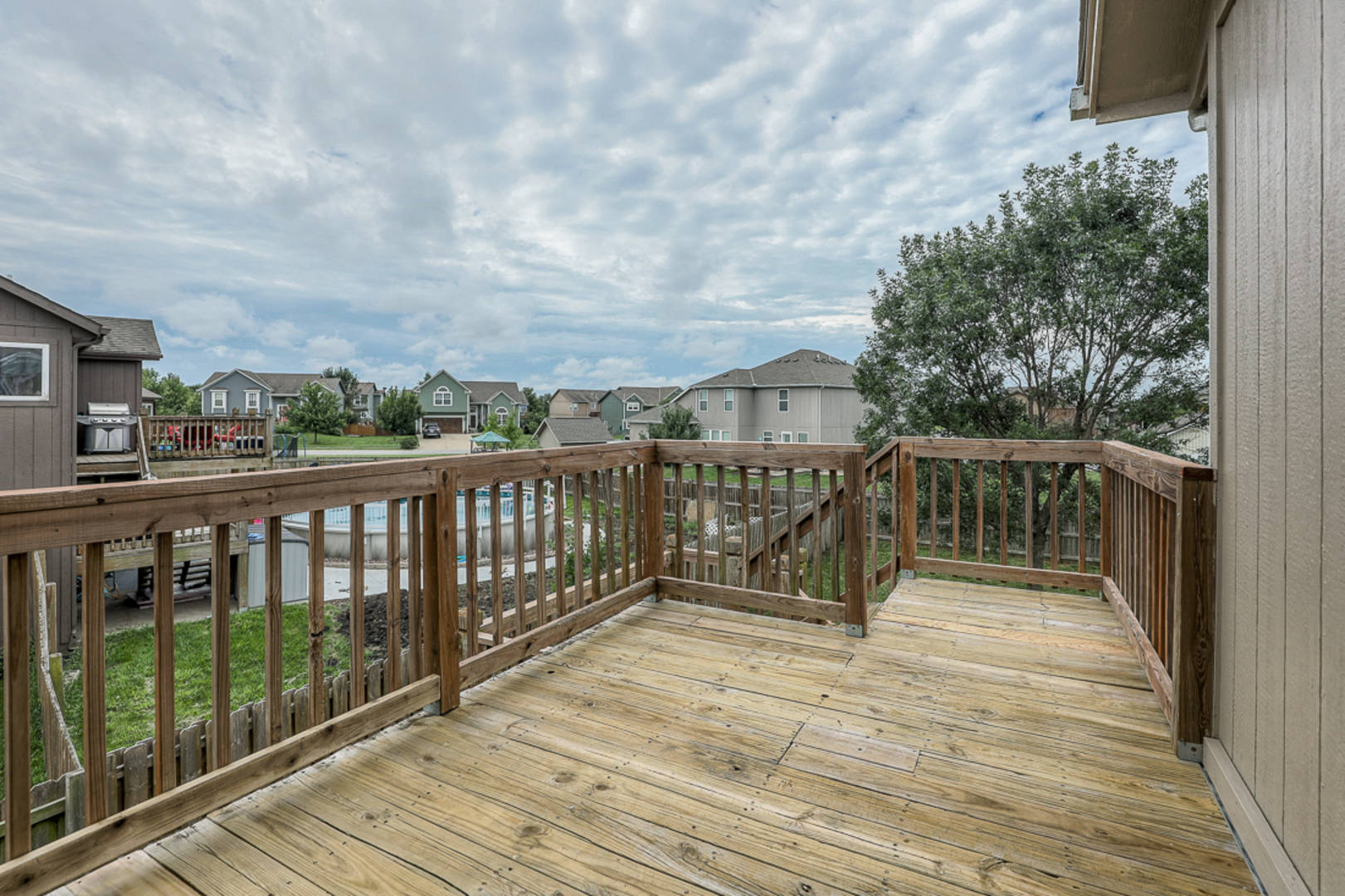 638 S. Pine Street Gardner, KS 66030