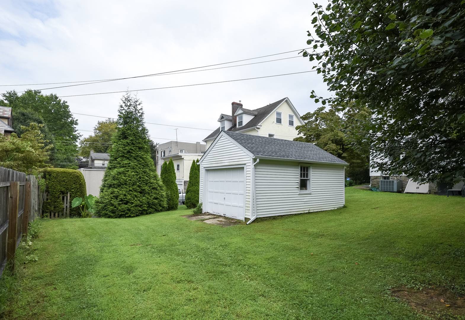 605 Shoemaker Ave Jenkintown, PA 19046