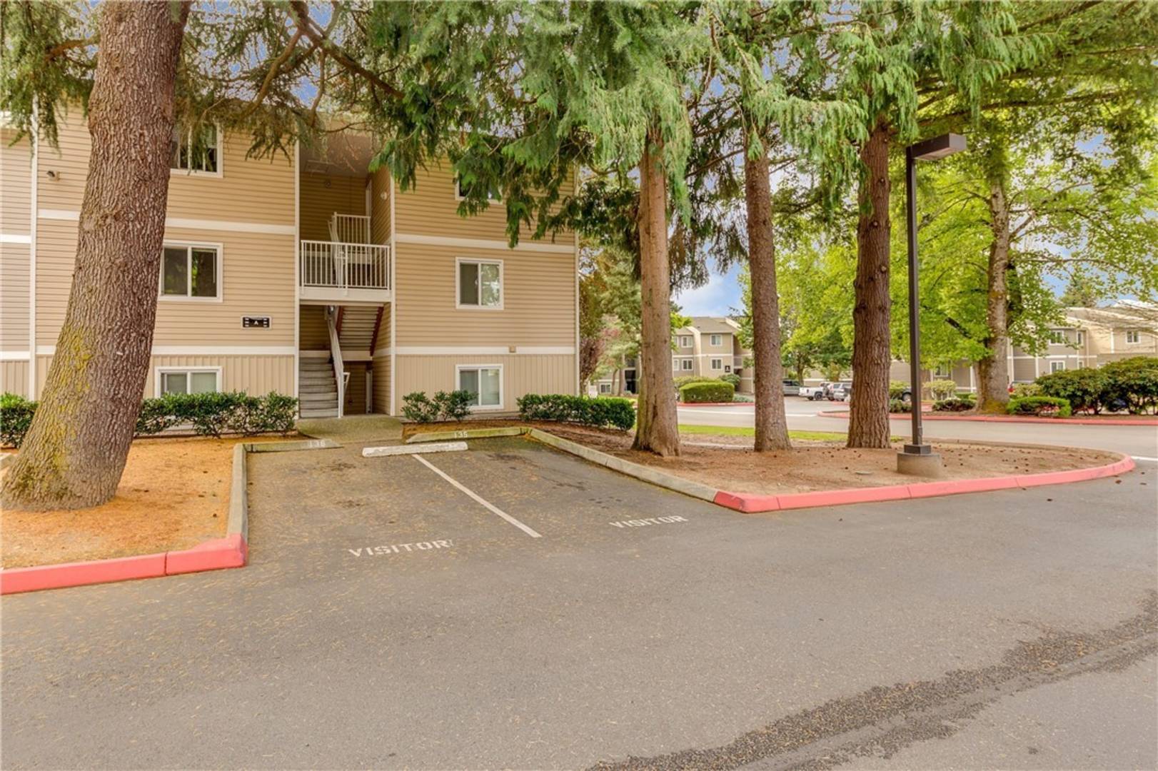 12515 NE 132nd Ct #A202, Kirkland, WA 98034