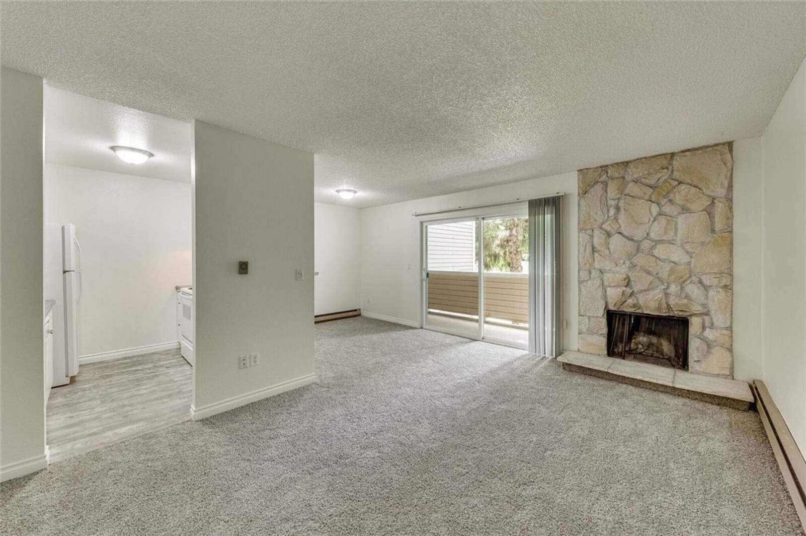 12515 NE 132nd Ct #A202, Kirkland, WA 98034