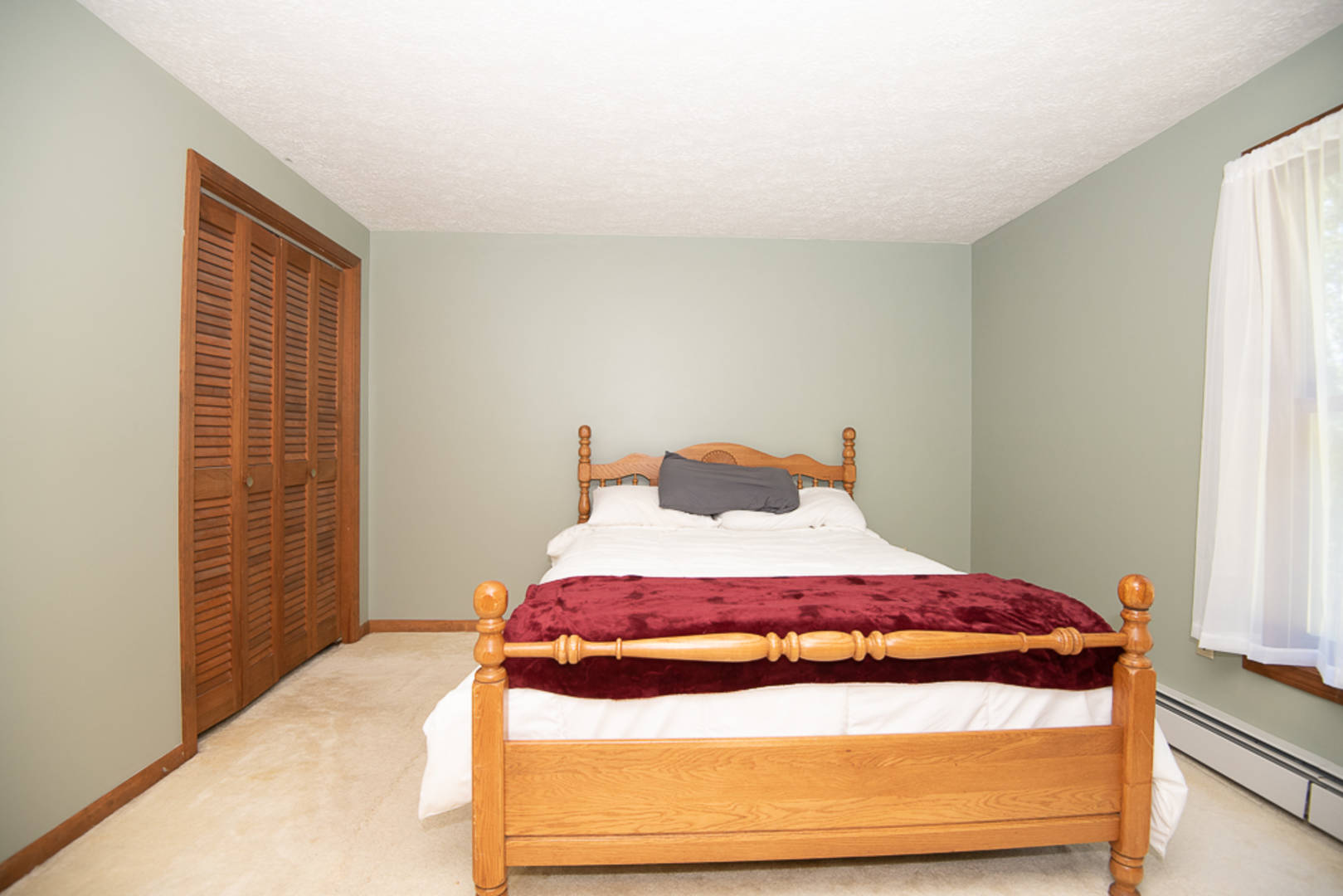 6 Cross Road Hubbardston, MA 01452