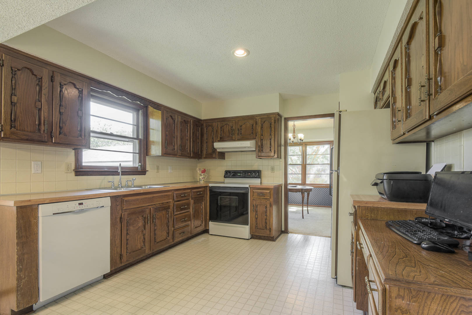 2118 East 152nd Terrace Olathe, KS 66062