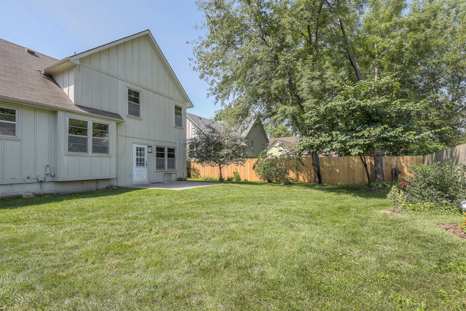 2118 East 152nd Terrace Olathe, KS 66062