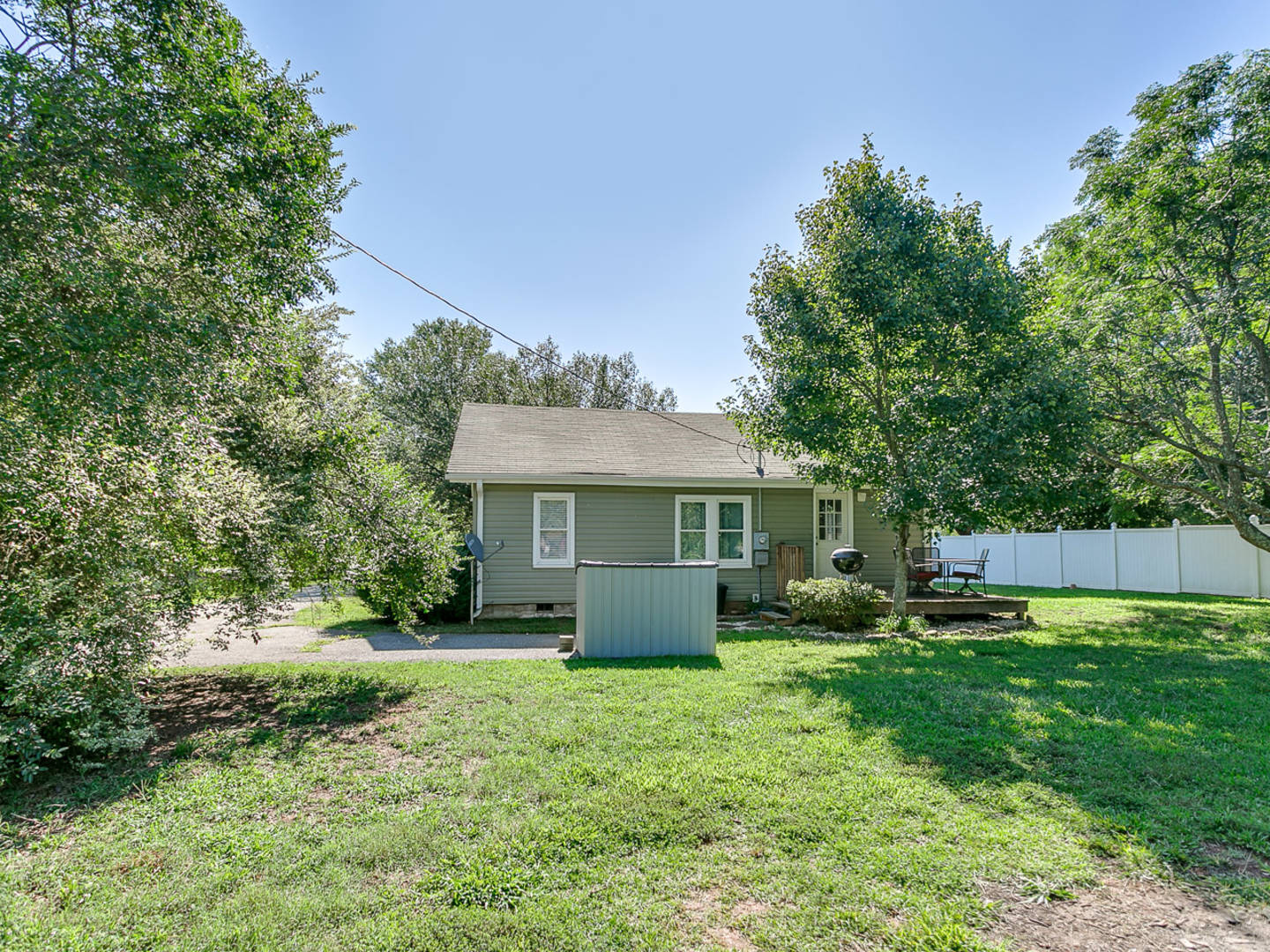 Brivity 513 Rainbow Lake Rd. Boiling Springs, SC 29316 Virtual Tour