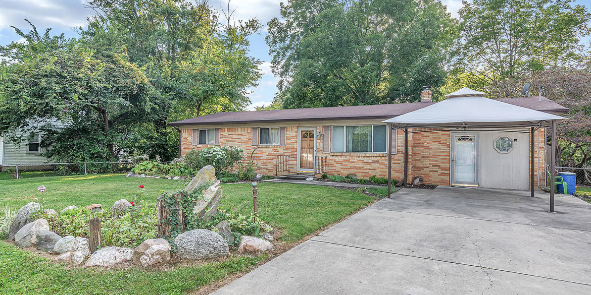 Brivity 622 N. East St. Ingalls, IN 46048