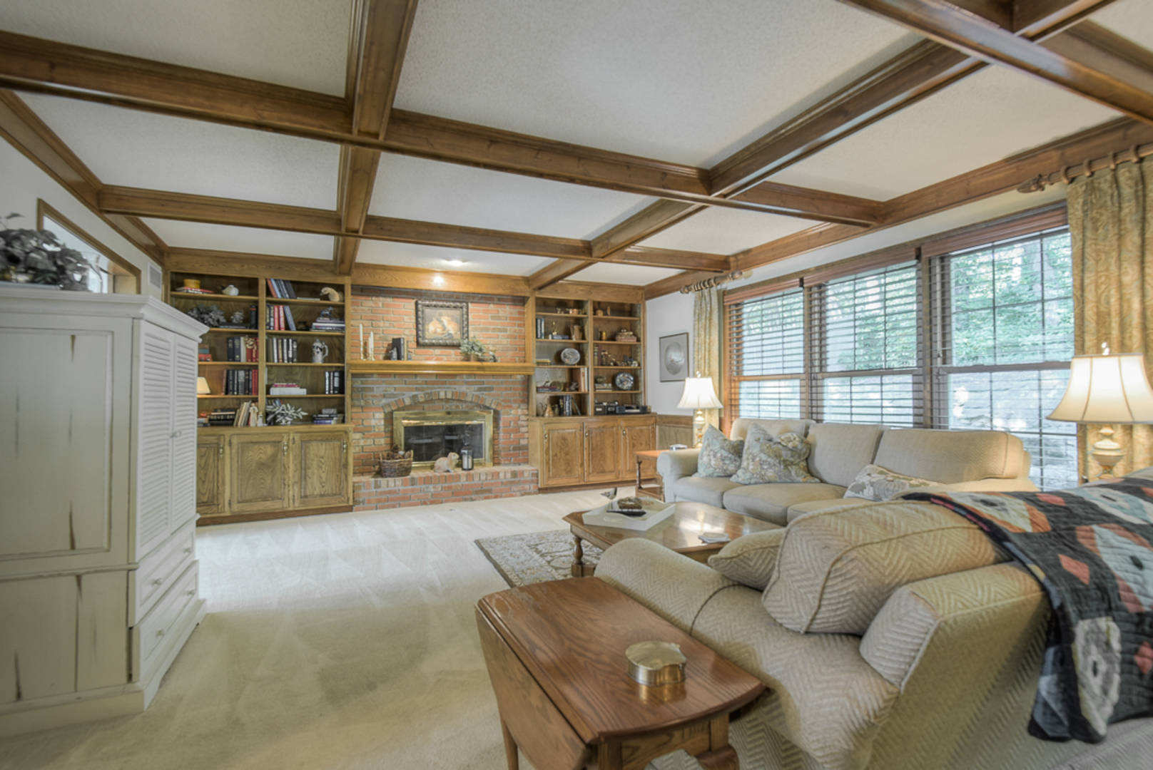 6746 Red Oak Drive Shawnee, KS 66217