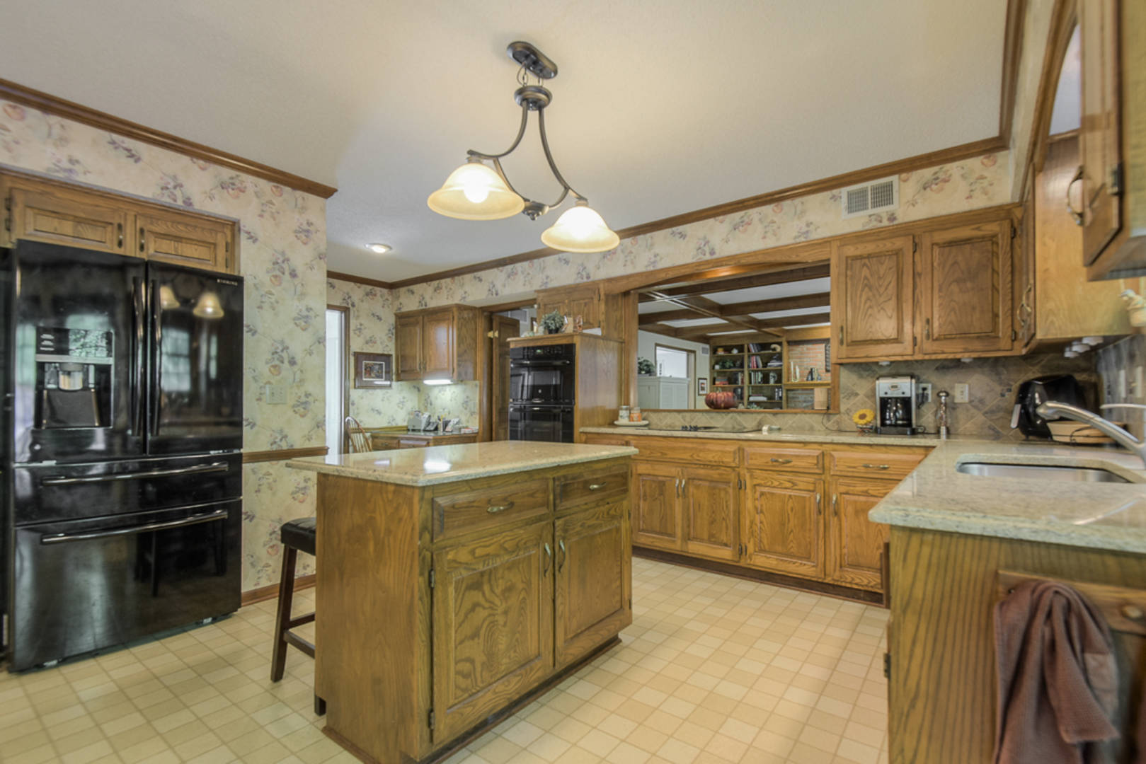 6746 Red Oak Drive Shawnee, KS 66217