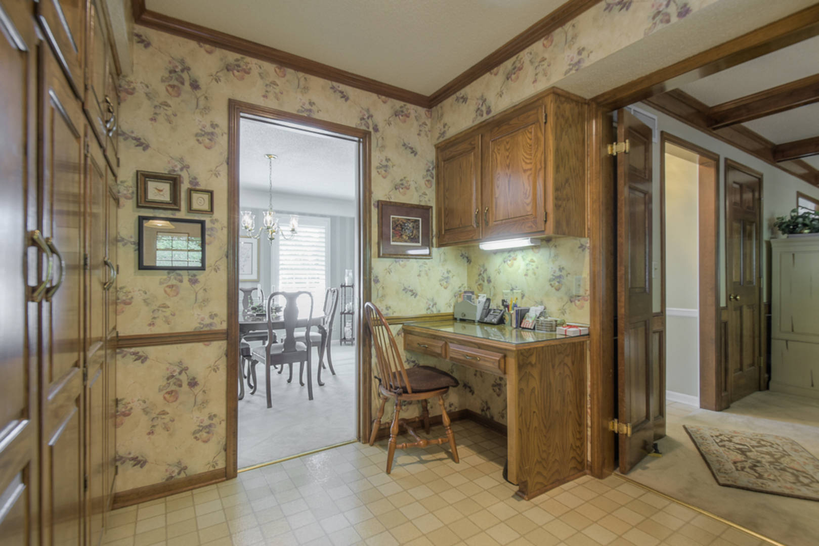 6746 Red Oak Drive Shawnee, KS 66217