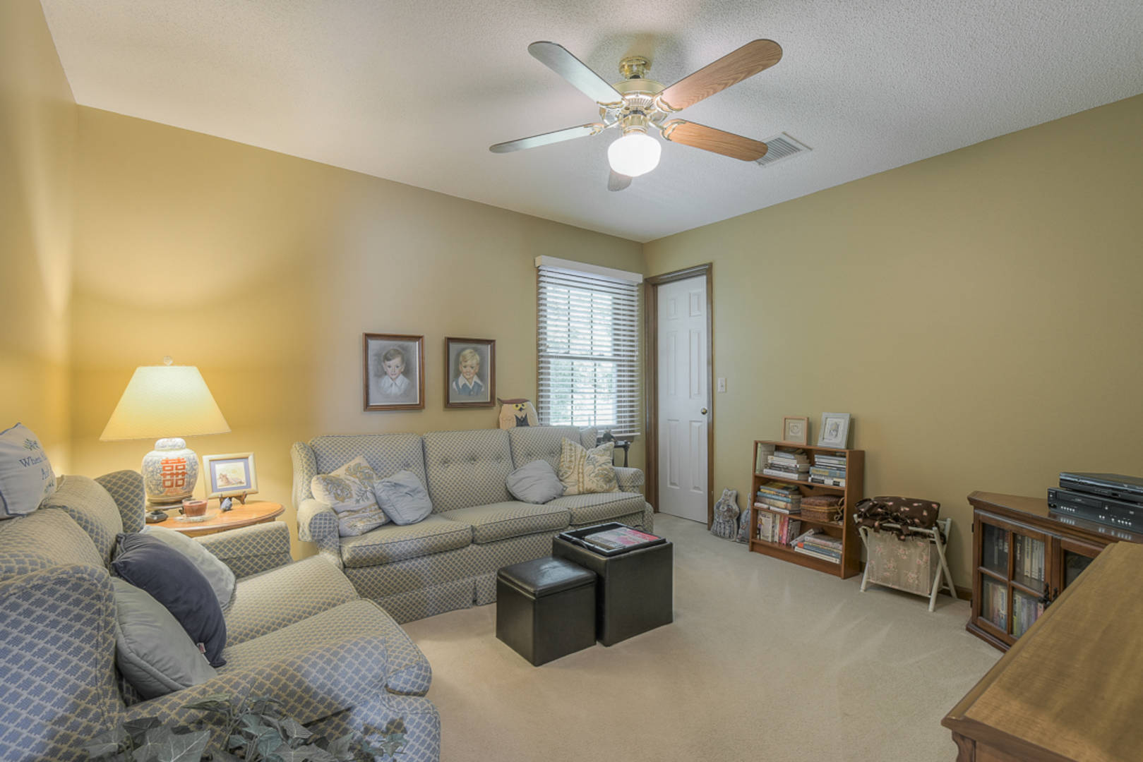 6746 Red Oak Drive Shawnee, KS 66217