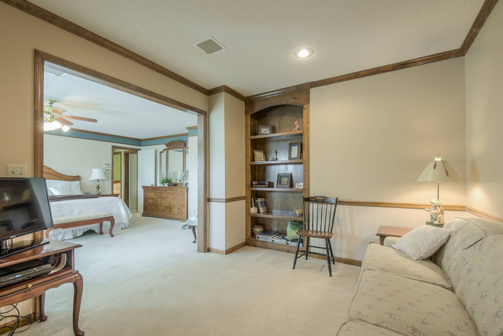 6746 Red Oak Drive Shawnee, KS 66217