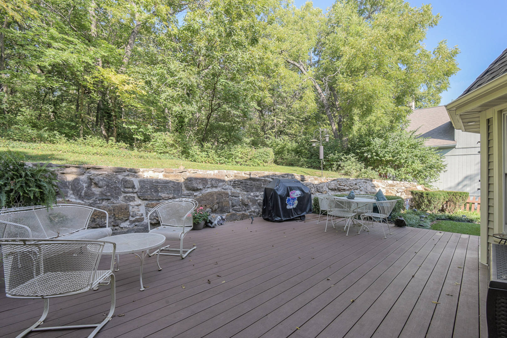 6746 Red Oak Drive Shawnee, KS 66217