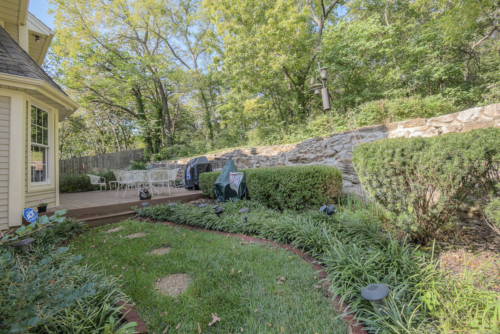6746 Red Oak Drive Shawnee, KS 66217