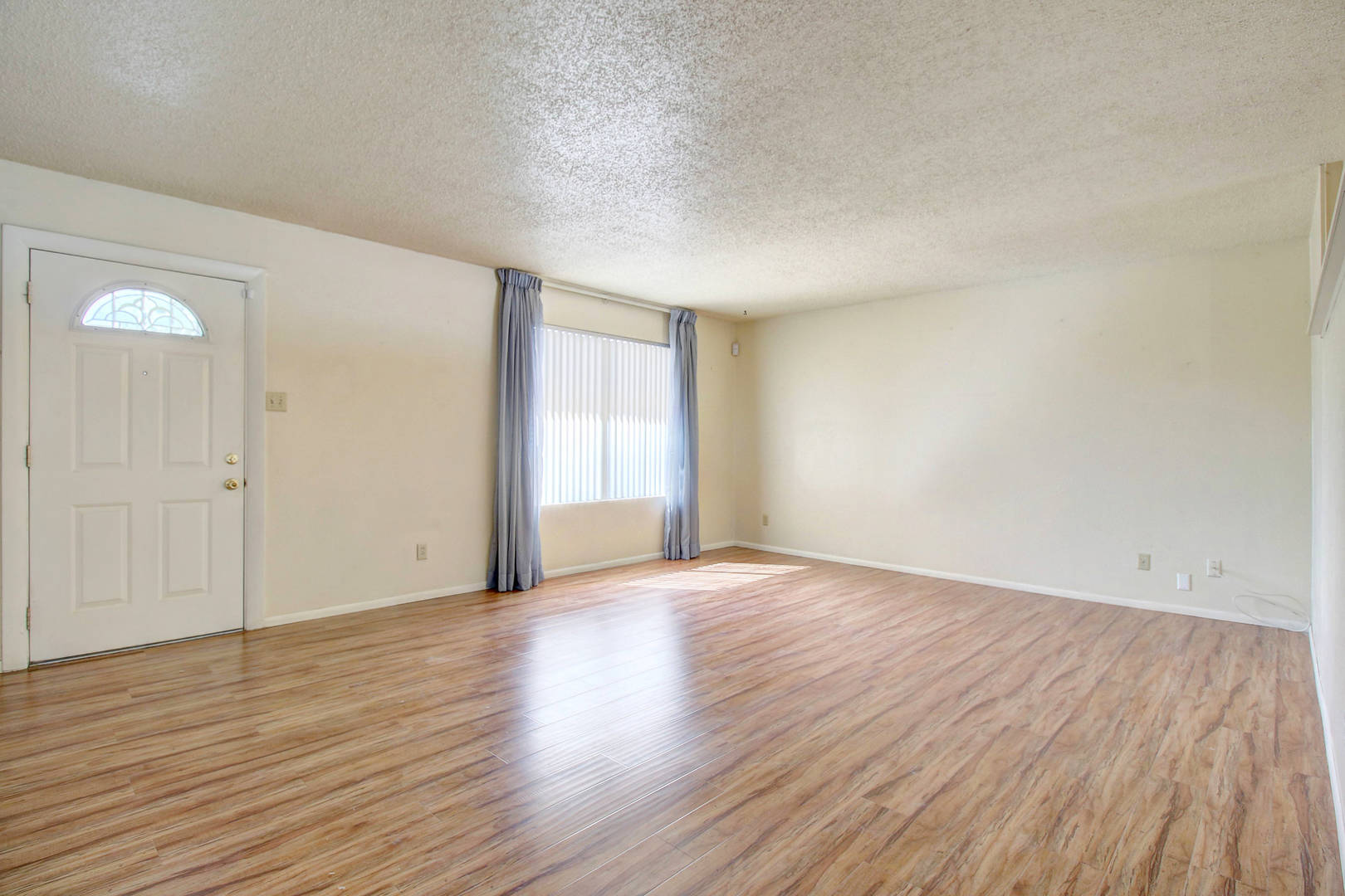 VACANT 6032 W Pinchot Ave Phoenix, AZ 85033