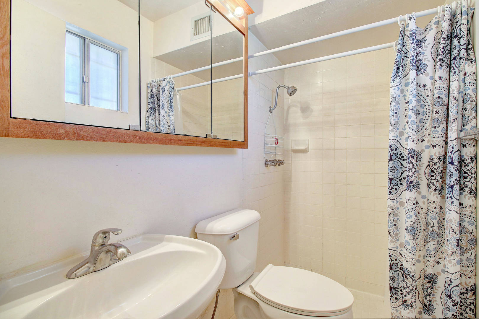 VACANT 6032 W Pinchot Ave Phoenix, AZ 85033
