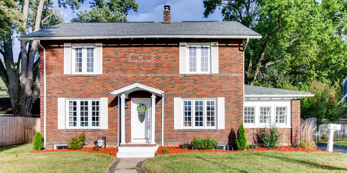 Brivity 972 Mt. Vernon Rd. Newark, OH 43055