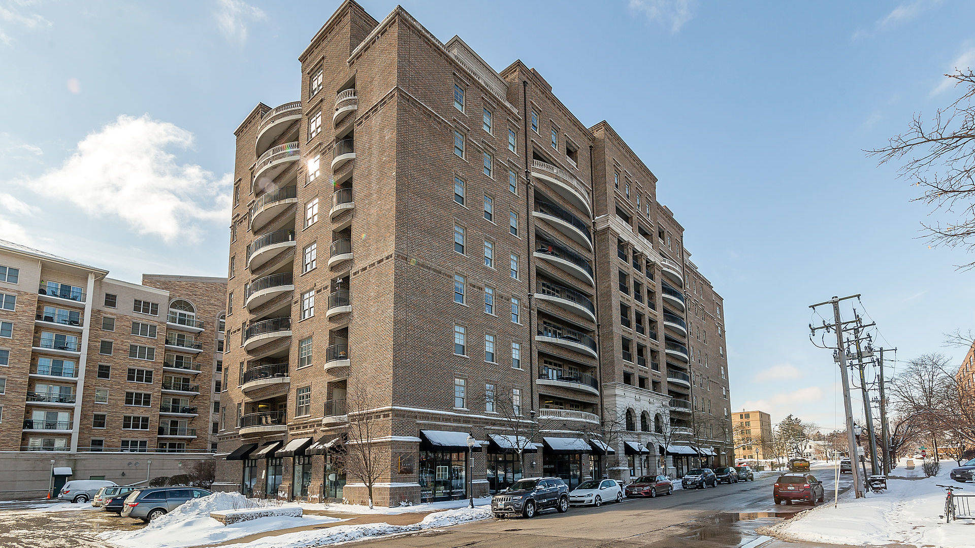 Brivity 171 W Wing St Unit 204A Arlington Heights, IL 60005 Virtual Tour