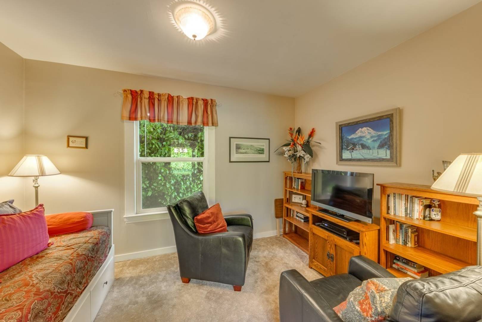1801 Rockefeller Ave, Everett, WA 98201