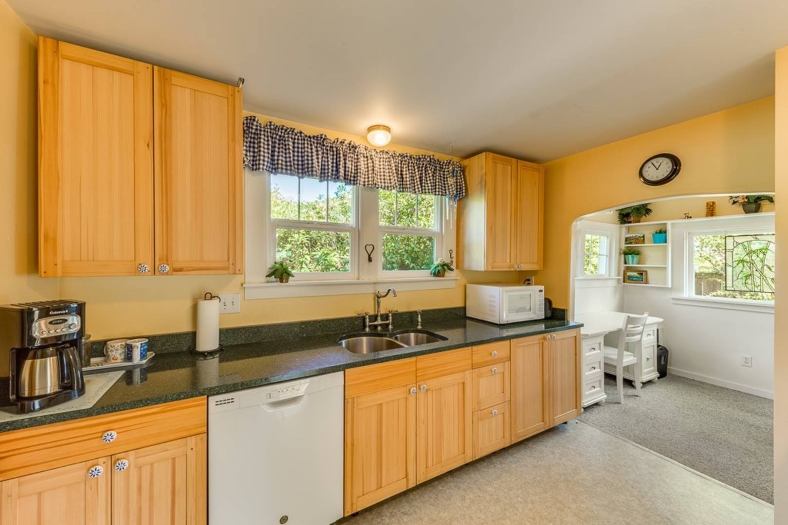 1801 Rockefeller Ave, Everett, WA 98201