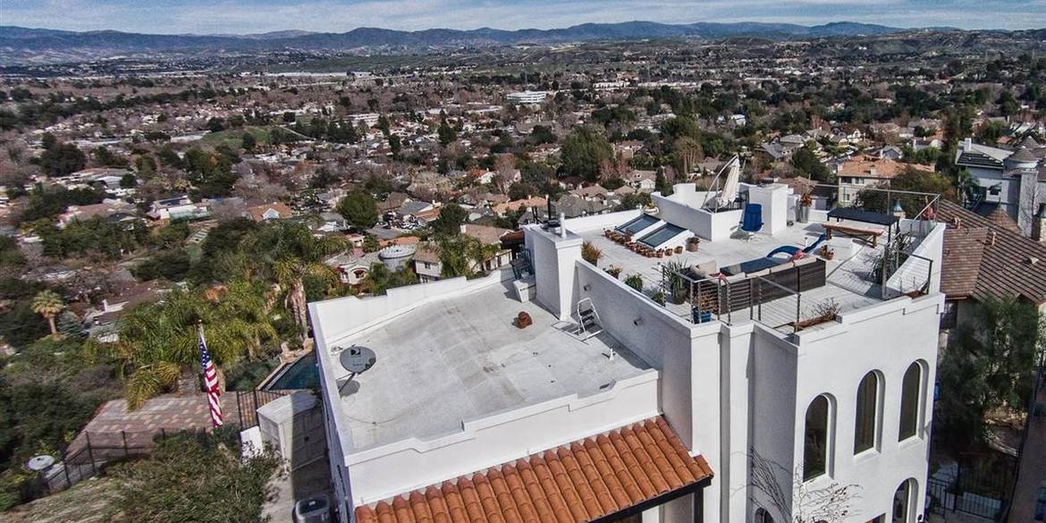 Brivity 23841 Bella Vista Dr Santa Clarita Newhall, CA 91321