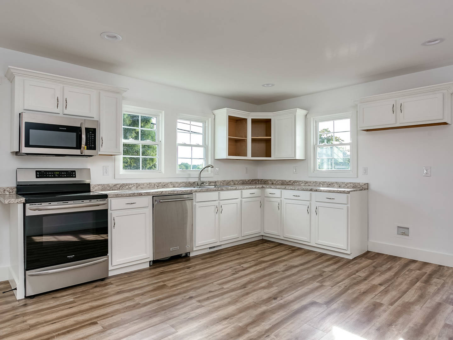 86 N. Main St. Inman, SC 29349