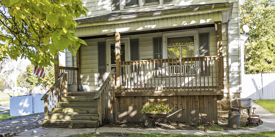 Brivity 4 Hunter Ave Joliet, IL 60436