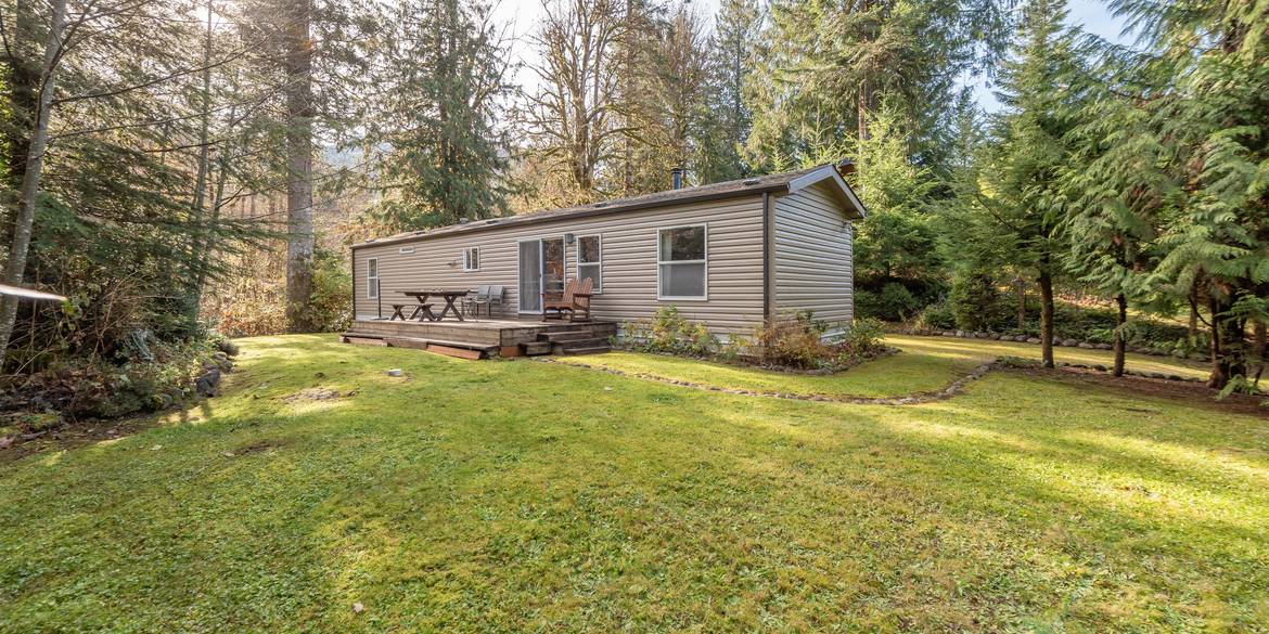 Brivity 11044 Jagged Ln, Deming, WA 98244