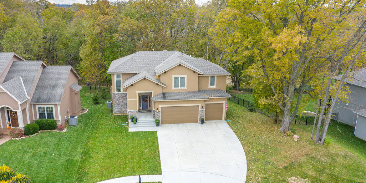 Brivity 6750 NW Meyers Cr. Parkville, MO Kansas City, MO 64152